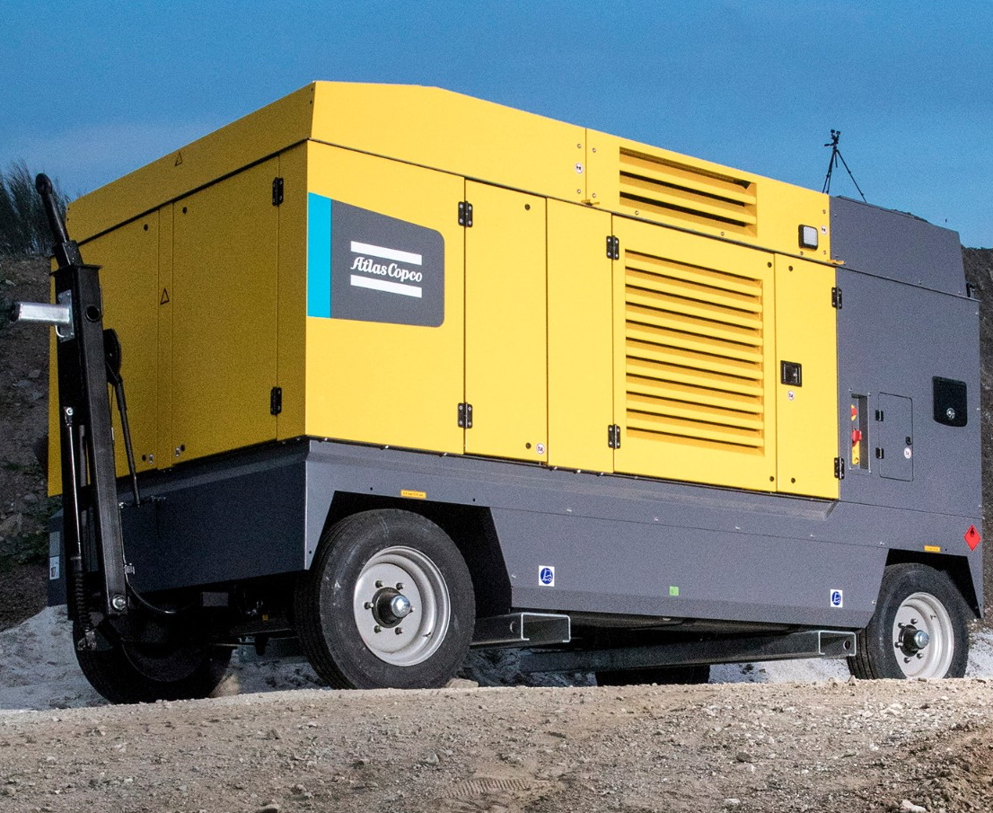 Дизельный компрессор Atlas Copco XRVS 1350 на шасси