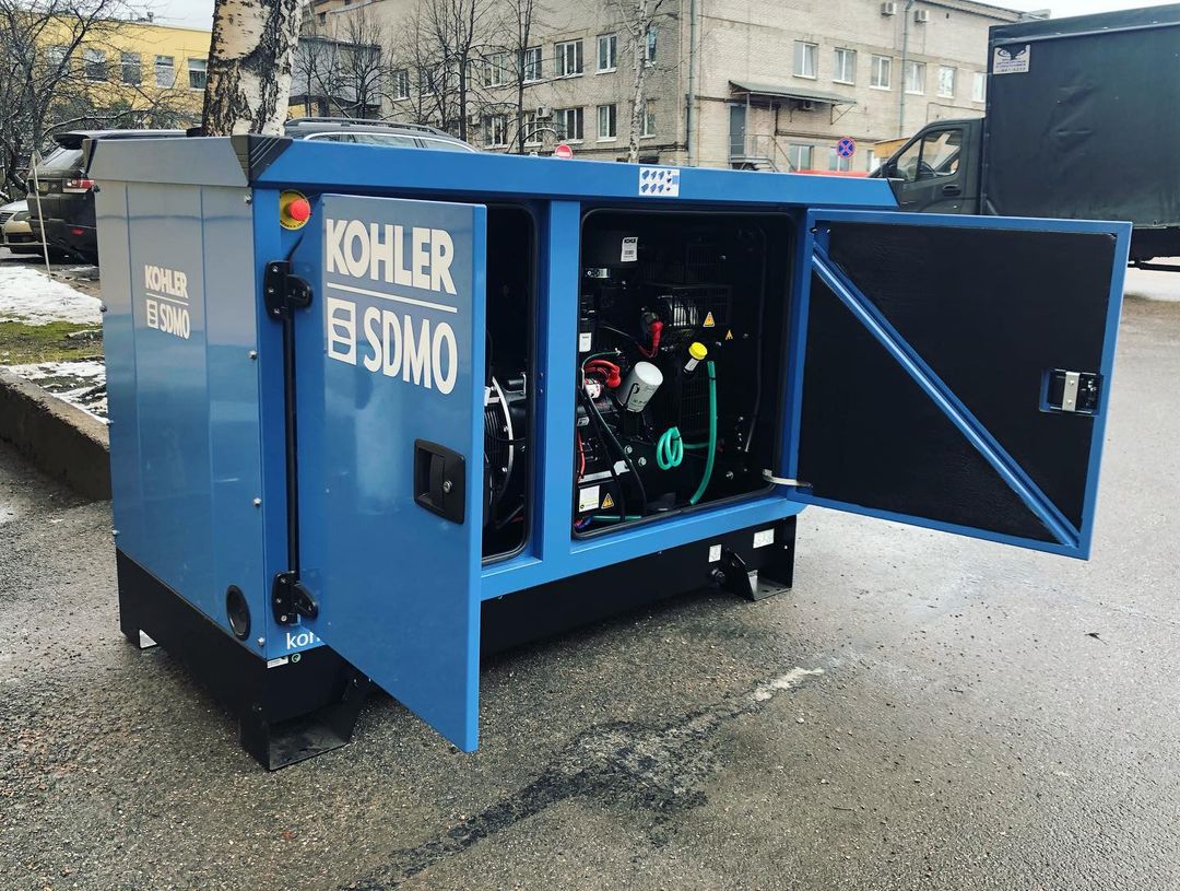Отгрузили французский дизельный генератор KOHLER SDMO j33k 24 кВт