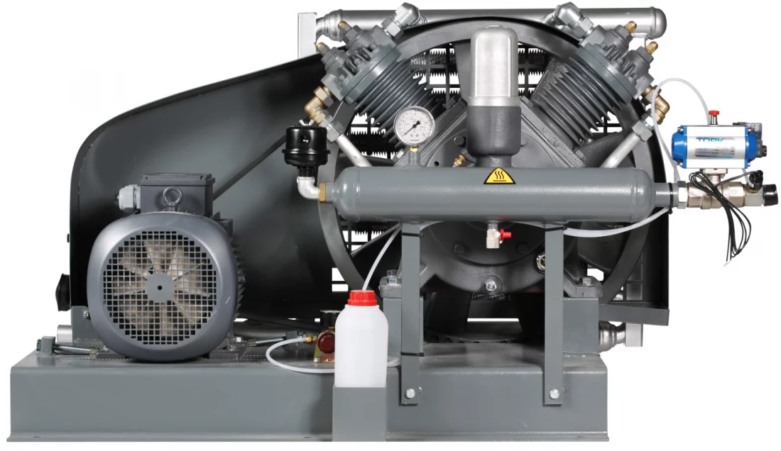 Поршневой компрессор Dalgakiran DBK GP-15 10 (с пультом)