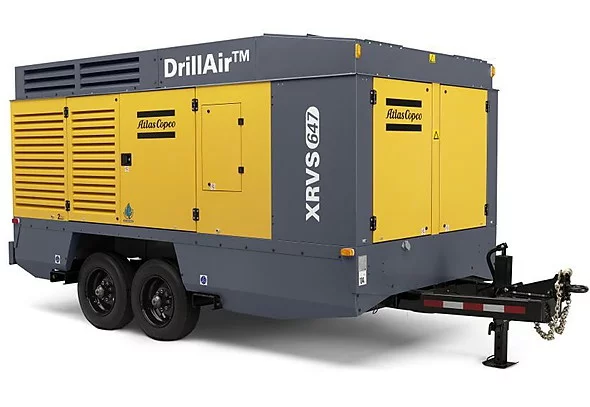 Дизельный компрессор Atlas Copco XRVS 647 CD на шасси